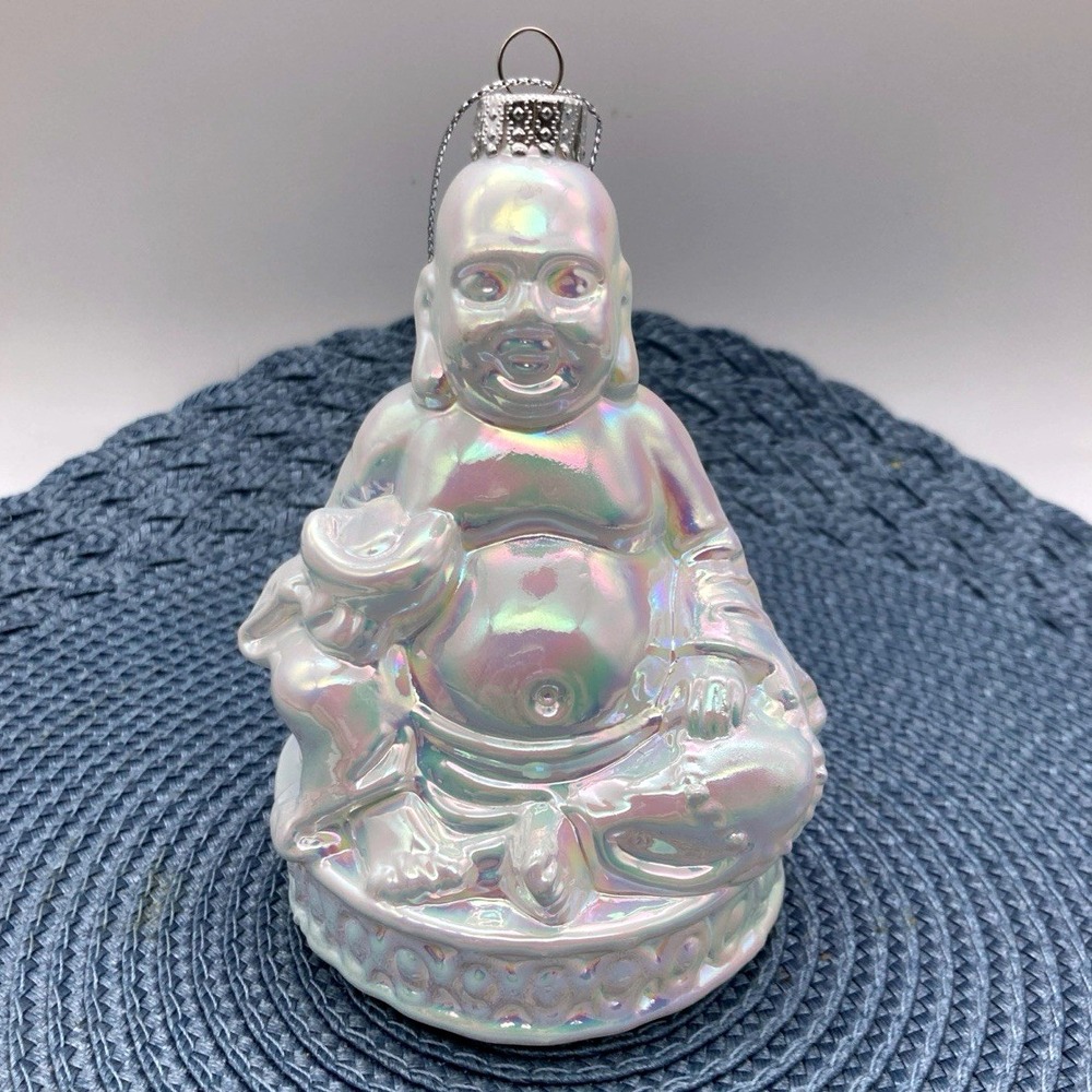 BLOWN GLASS WHITE IRIDESCENT SMILING BUDDHA CHRISTMAS ORNAMENT NEW